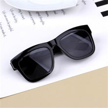 Load image into Gallery viewer, Children sunglasses